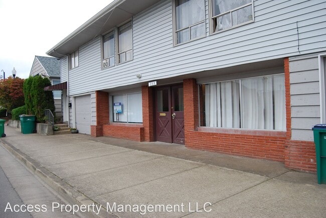 713 E Hancock St photo'