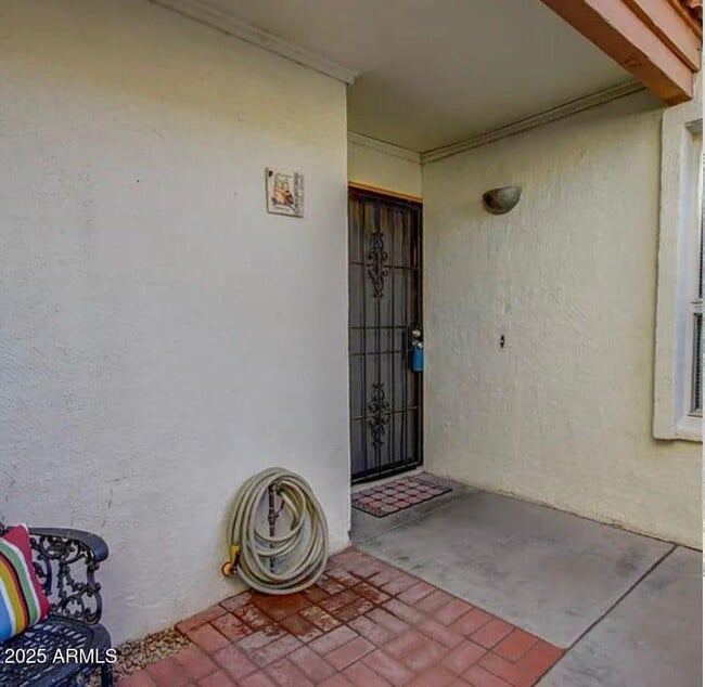 2433 W Eugie Ave in Phoenix, AZ - Building Photo - Building Photo