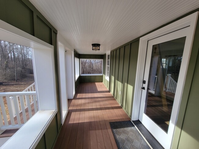 7143 Hesperides Dr in Warrenton, VA - Building Photo - Building Photo