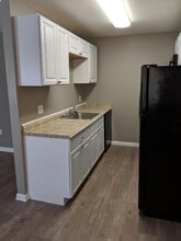 15896 Orchard Ln in Roseville, MI - Building Photo - Building Photo
