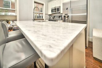 254 Bowen St in Boston, MA - Building Photo - Building Photo