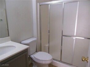 6536 Hillside Pine St in Las Vegas, NV - Building Photo - Building Photo