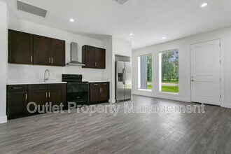 1649 Lake Dr in Casselberry, FL - Building Photo - Building Photo