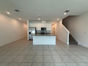 15025 Willow Arbor Cir in Orlando, FL - Building Photo - Building Photo