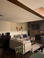 3318 Berwyn Ave in North Chicago, IL - Building Photo