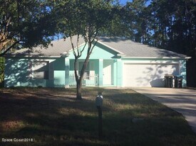 511 Jewell St SE in Palm Bay, FL - Building Photo