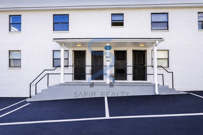 property at 953 Washington St SW