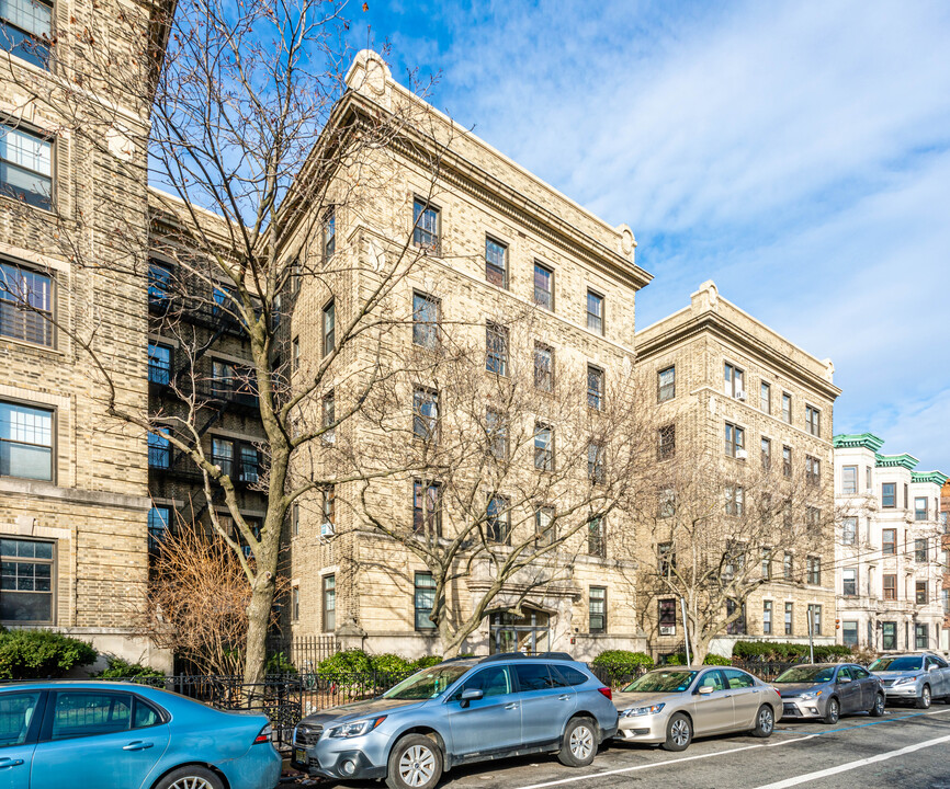 1000 Hudson St in Hoboken, NJ - Building Photo