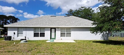963 Husted Ave SE in Palm Bay, FL - Building Photo - Building Photo