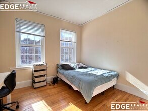 137 Chiswick Rd, Unit 5 in Boston, MA - Building Photo - Building Photo