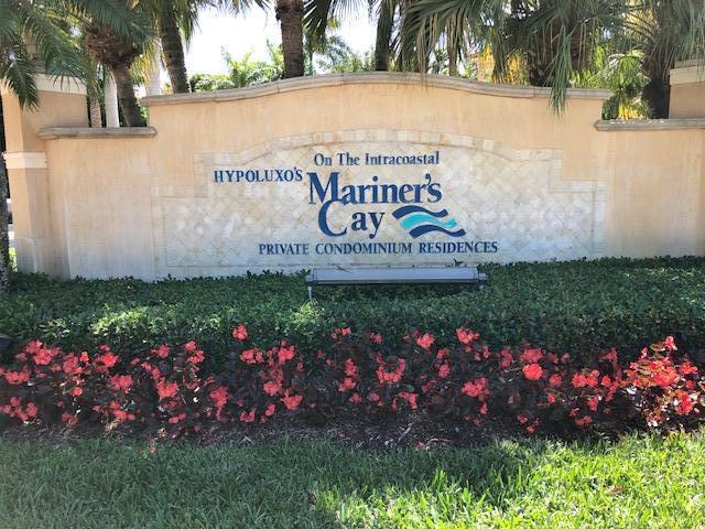 800 Scotia Dr in Hypoluxo, FL - Building Photo