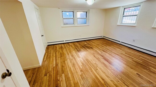 61-02 43rd Ave in Queens, NY - Building Photo - Building Photo