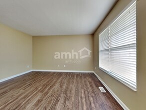 2610 Schafer Knoll Ct in Fairfield, OH - Foto de edificio - Building Photo