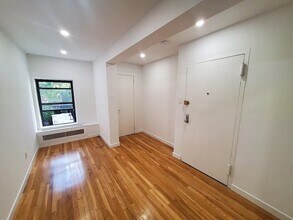 1220 Lexington Ave in New York, NY - Building Photo - Building Photo