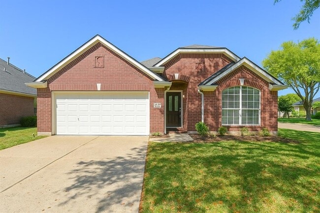 property at 1811 Standing Oak Ct