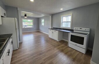 2124 Cincinnati Ave in Springfield, IL - Building Photo - Building Photo