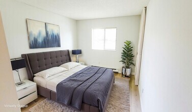 Pinetree Apartments in Abbotsford, BC - Building Photo - Building Photo