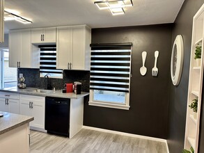 1220 N Cordova St, Unit 1220 in Burbank, CA - Building Photo - Building Photo