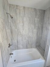 4401 Irving Ave N, Unit 1610 in Minneapolis, MN - Building Photo - Building Photo