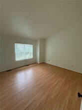 1501 Kessock Way in Stone Mountain, GA - Foto de edificio - Building Photo