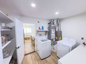 3564 Thunder Dr in Oceanside, CA - Building Photo - Building Photo