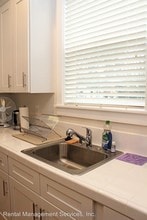 8804 N Edison St in Portland, OR - Building Photo - Building Photo