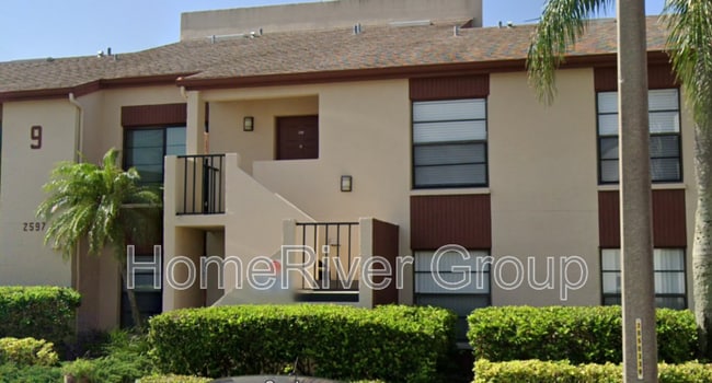 property at 2597 Countryside Blvd