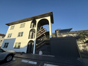 1100 NE 9th Ave, Unit 103 in Fort Lauderdale, FL - Building Photo - Building Photo