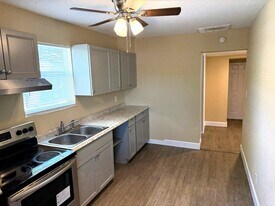 803 Rushing St in Jacksonville, FL - Building Photo