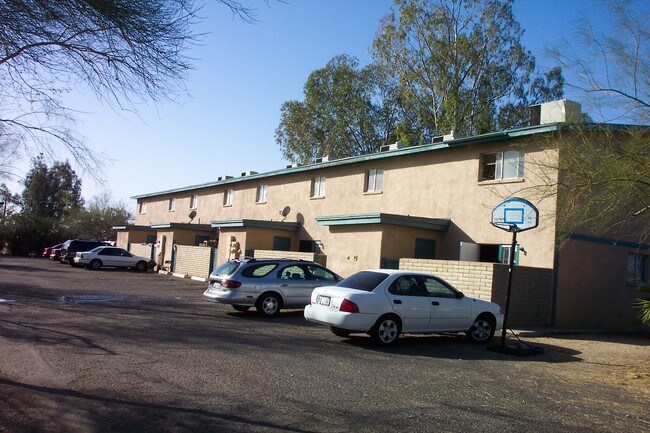 Roma Townhomes in Phoenix, AZ - Foto de edificio - Building Photo