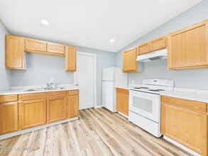 300 Gauthier Rd, Unit 19B in Lafayette, LA - Building Photo - Building Photo