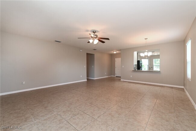 1210 SE 33rd Terrace in Cape Coral, FL - Building Photo - Building Photo