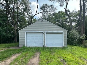 2235 4th St in Eau Claire, WI - Building Photo - Building Photo