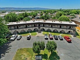 515-528 Road in Grand Junction, CO - Building Photo