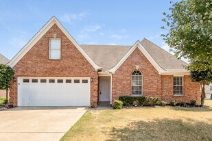7100 Maple Grove Rd in Olive Branch, MS - Building Photo