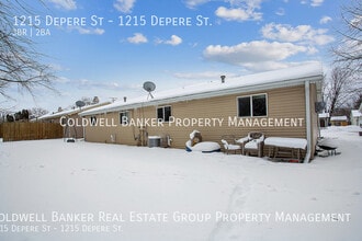 1215 Depere St in Menasha, WI - Building Photo - Building Photo