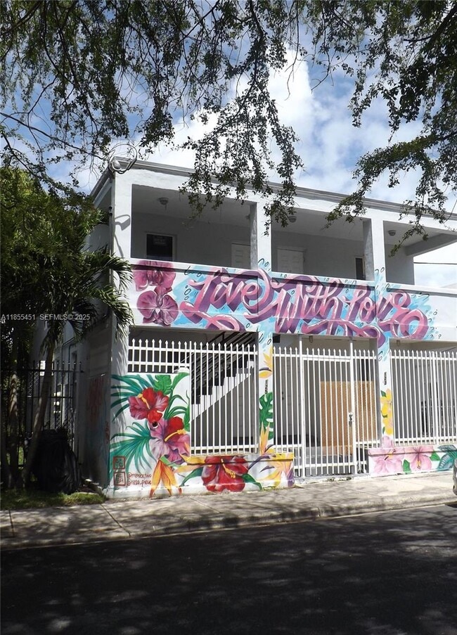 property at 131 NW 15th St