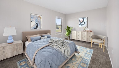 Lake Eden Apartments & Townhomes in Columbus, OH - Building Photo - Building Photo
