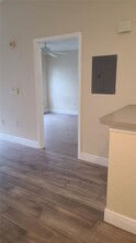 10422 White Lake Ct in Tampa, FL - Building Photo - Building Photo