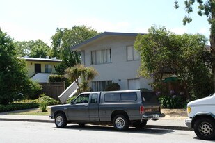 512 19th Ave in San Mateo, CA - Building Photo