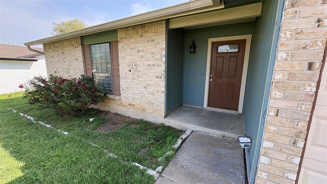 2201 Silver Spur Dr in Round Rock, TX - Building Photo - Building Photo