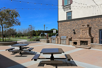 Contessa at Otay Ranch in Chula Vista, CA - Foto de edificio - Building Photo