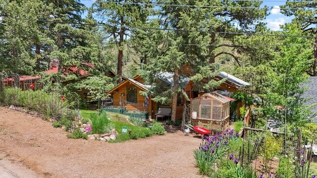 6815 Howard St in Green Mountain Falls, CO - Building Photo - Building Photo