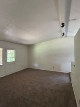 705 Woodland Way in Oklahoma City, OK - Building Photo - Building Photo