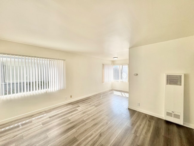 636 Aerick St in Inglewood, CA - Foto de edificio - Building Photo