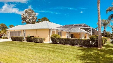 1829 SW Hickock Terrace in Port St. Lucie, FL - Building Photo - Building Photo