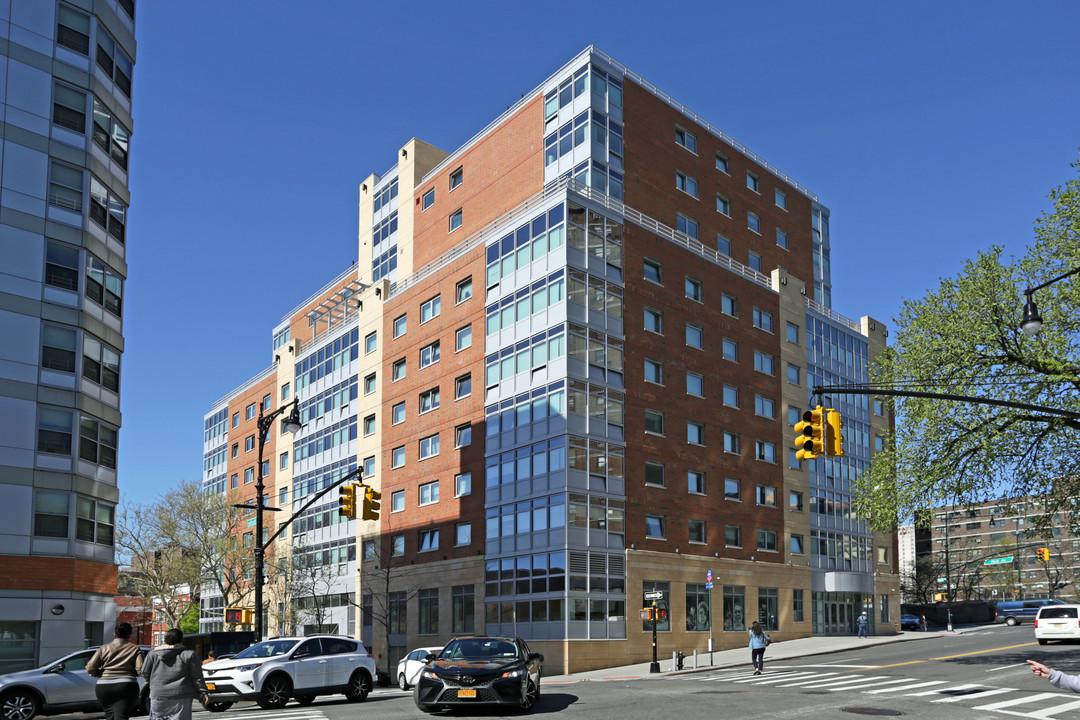 3160 Park Ave in Bronx, NY - Building Photo