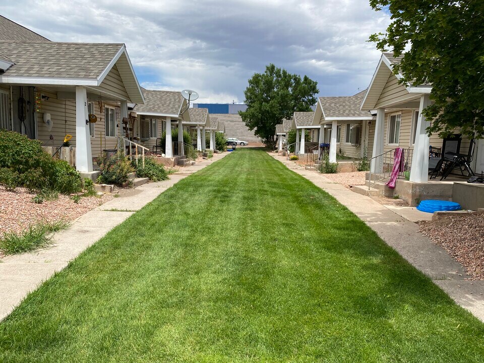 52 W 100 S, Unit 9 in Richfield, UT - Building Photo