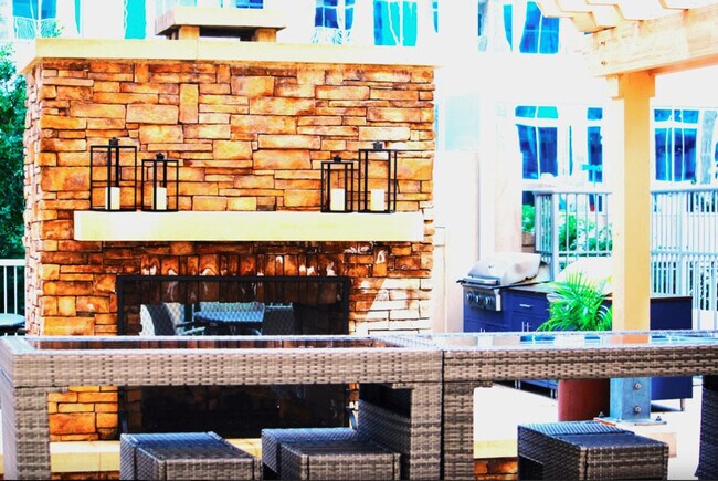 300 S Church St in Charlotte, NC - Building Photo - Building Photo