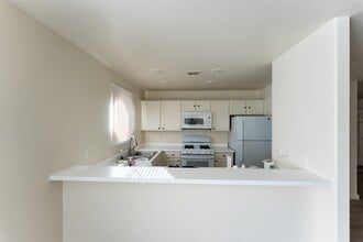 5064 S Rainbow Blvd in Las Vegas, NV - Building Photo - Building Photo